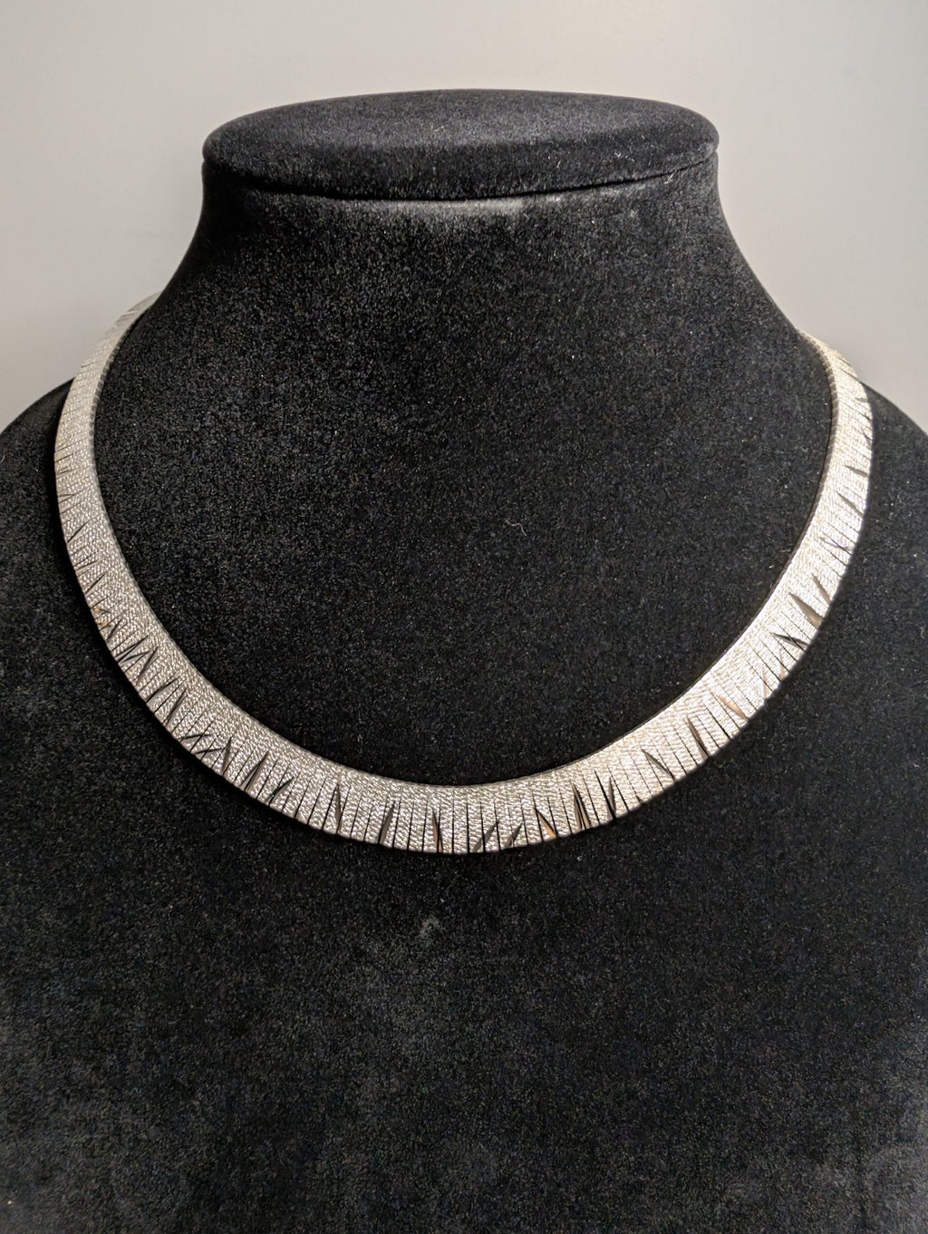 Solid 925 Italian Sterling Silver 18in Diamond Cut Cleopatra Choker Necklace