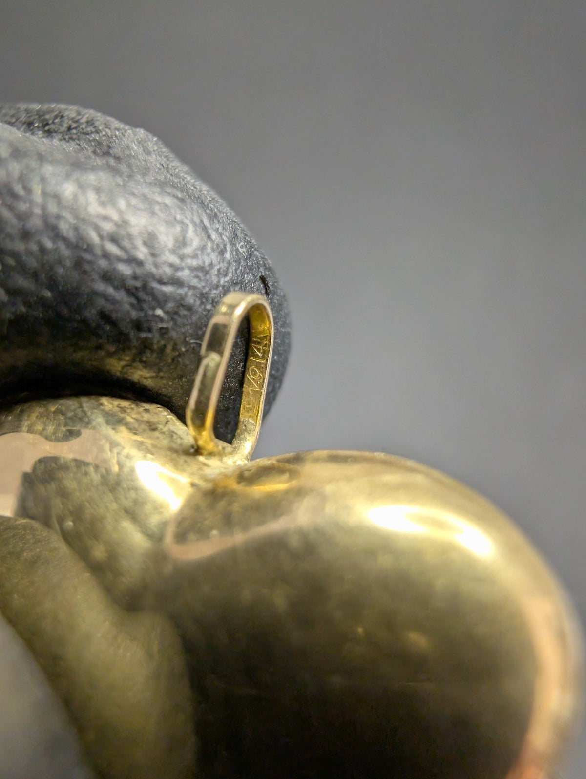 Vintage 14k Yellow Gold Puffed Heart Pendant