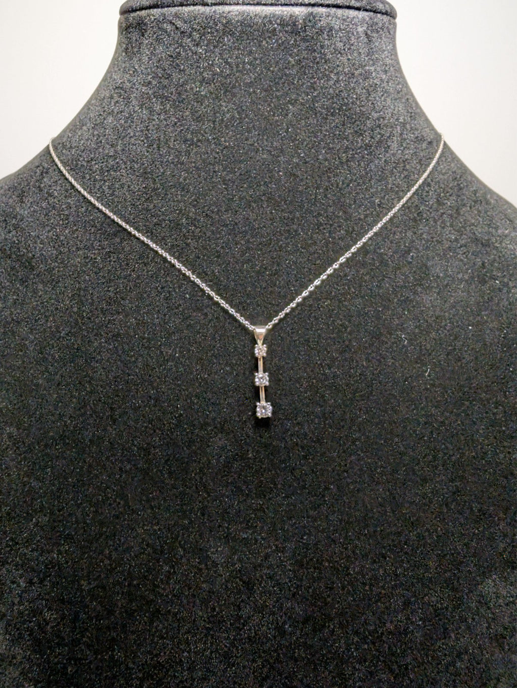 Solid 10k White Gold Three-Stone Pendant with 19in .7mm Loose Rope