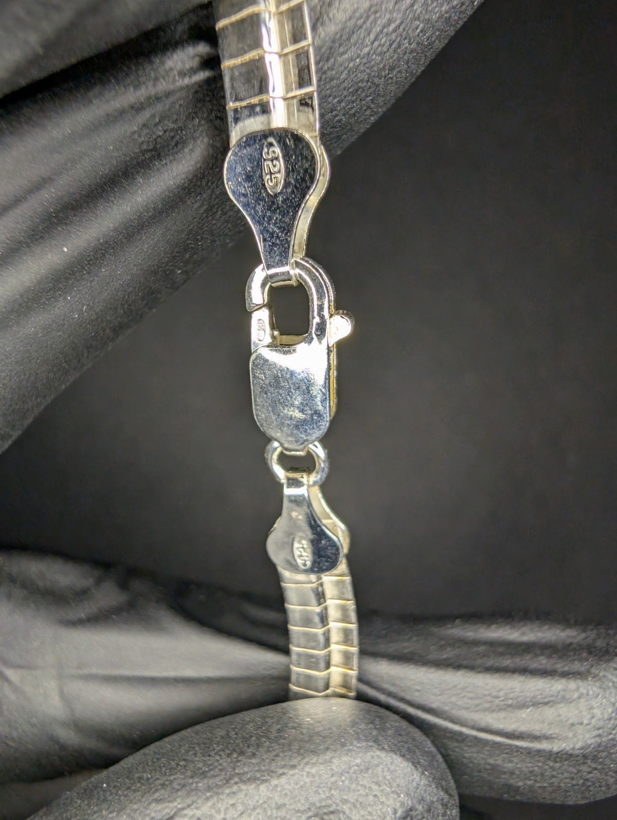 Solid 925 Italian Sterling Silver 18in Diamond Cut Cleopatra Choker Necklace