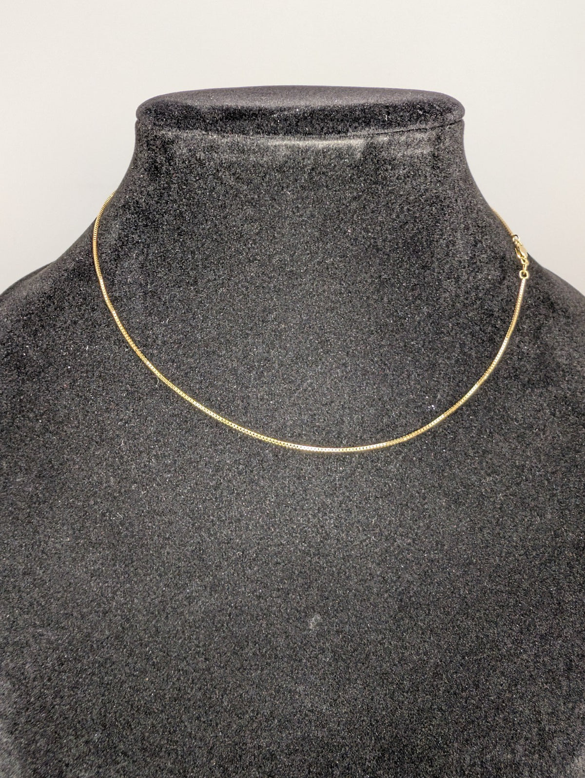 Solid 14k Italian Yellow Gold 16in .8mm Box Link Necklace