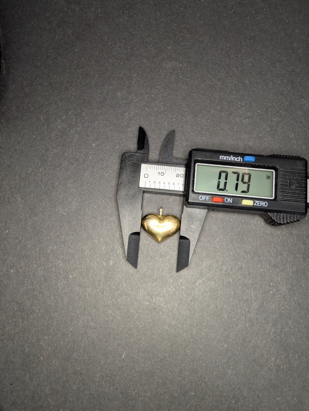 Vintage 14k Yellow Gold Puffed Heart Pendant